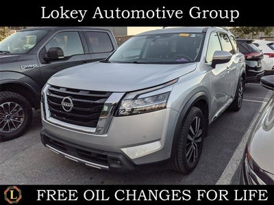 2023 Nissan Pathfinder Platinum