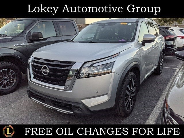 2023 Nissan Pathfinder Platinum