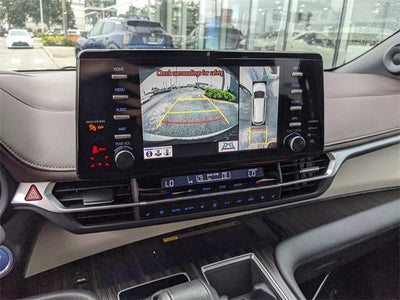 2023 Toyota Sienna Platinum 7 Passenger