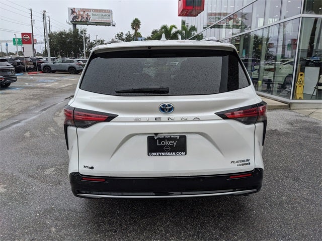 2023 Toyota Sienna Platinum 7 Passenger