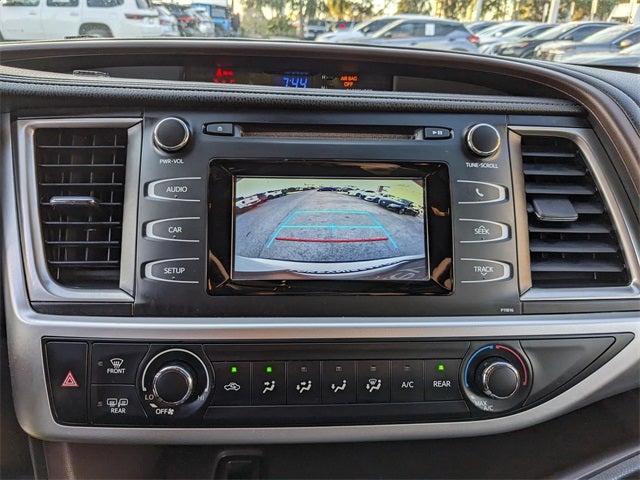 2019 Toyota Highlander LE