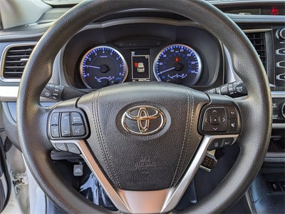 2019 Toyota Highlander LE