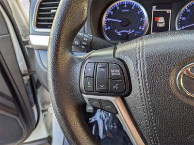 2019 Toyota Highlander LE