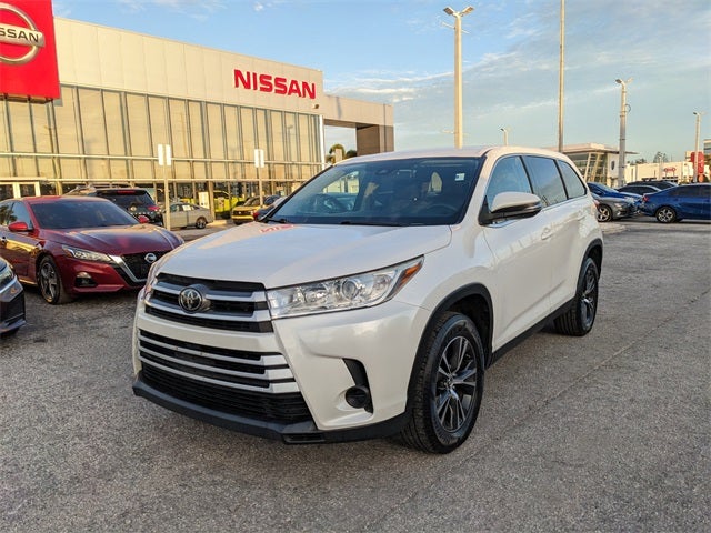 2019 Toyota Highlander LE