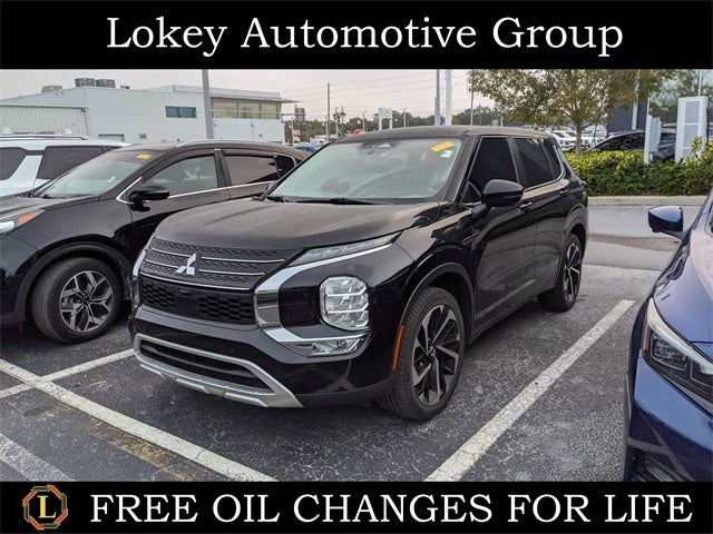 2022 Mitsubishi Outlander SE