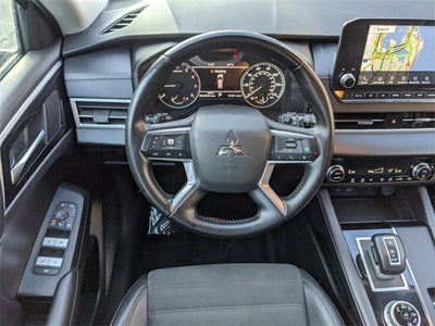 2024 Mitsubishi Outlander SE Black Edition