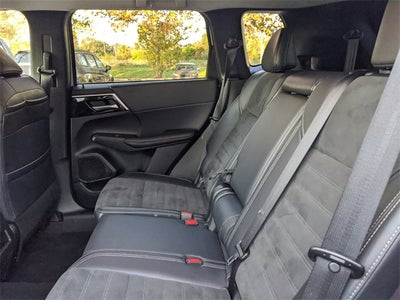 2024 Mitsubishi Outlander SE Black Edition