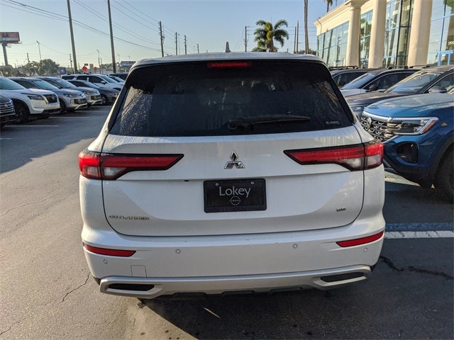 2024 Mitsubishi Outlander SE Black Edition