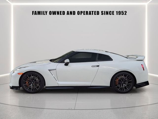 2023 Nissan GT-R Premium