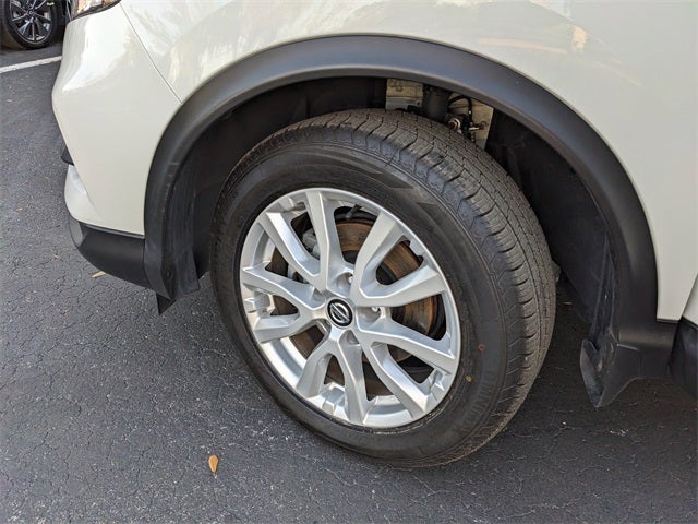 2022 Nissan Rogue Sport S