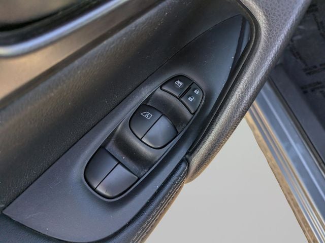 2022 Nissan Rogue Sport S