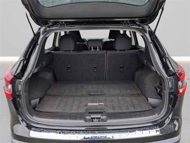 2021 Nissan Rogue Sport SV