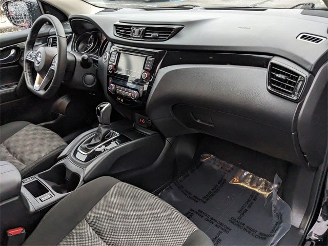 2021 Nissan Rogue Sport SV