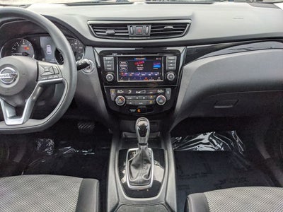 2020 Nissan Rogue Sport SV