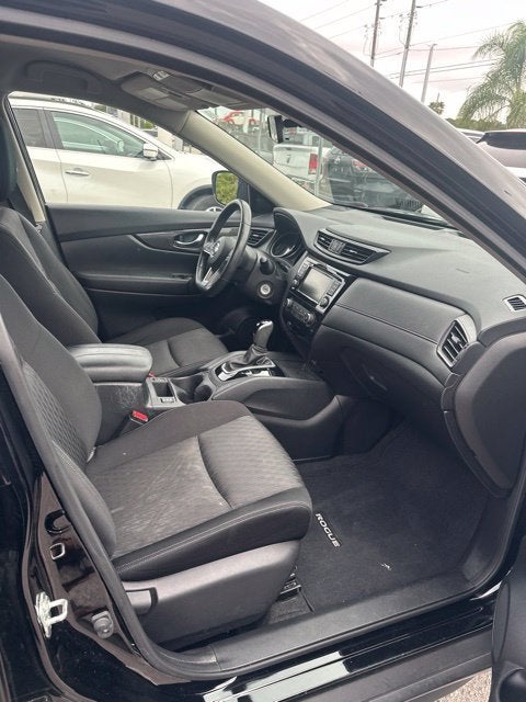 2020 Nissan Rogue S