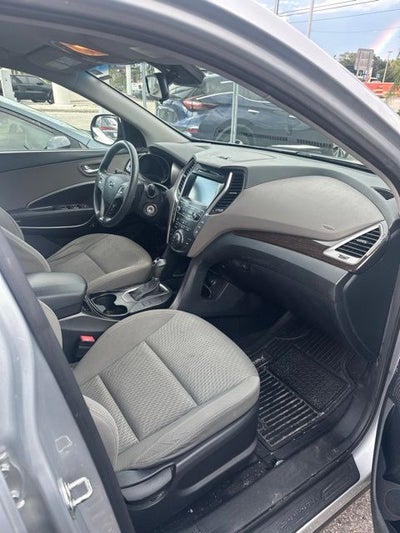 2017 Hyundai Santa Fe SE