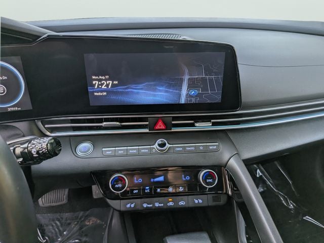 2025 Hyundai Elantra Hybrid Limited