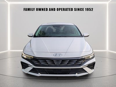 2025 Hyundai Elantra Hybrid Limited