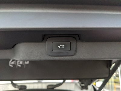 2024 Land Rover Discovery S