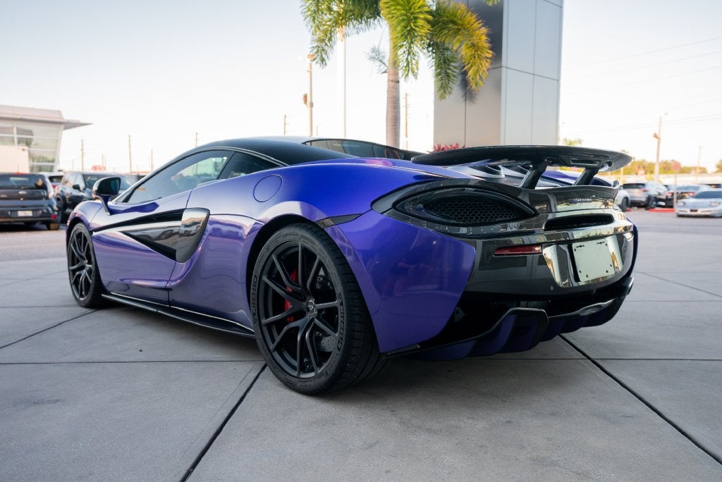 2017 McLaren 570S Base