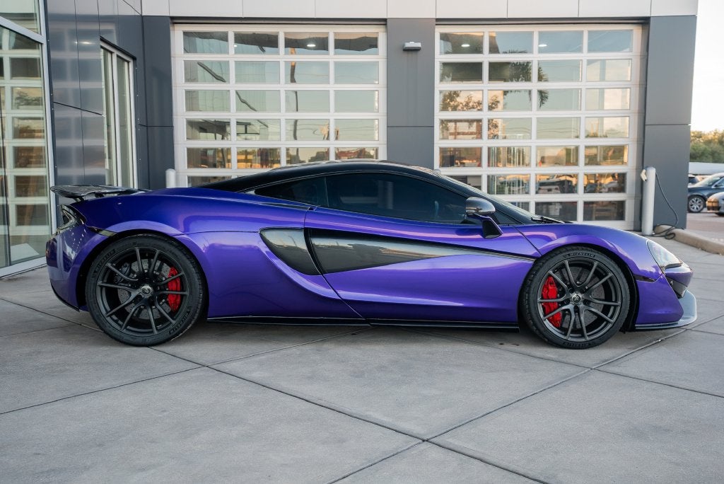 2017 McLaren 570S Base