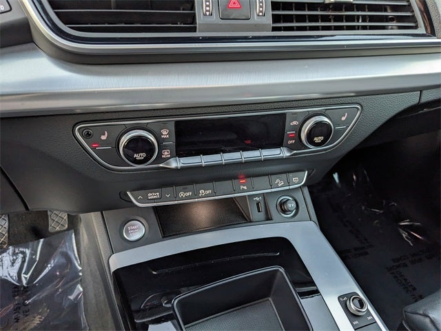 2025 Audi Q5 45 S line Premium quattro