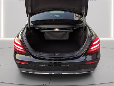 2018 Mercedes-Benz E 300 E 300
