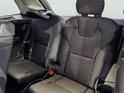 2024 Volvo XC90 B5 Plus