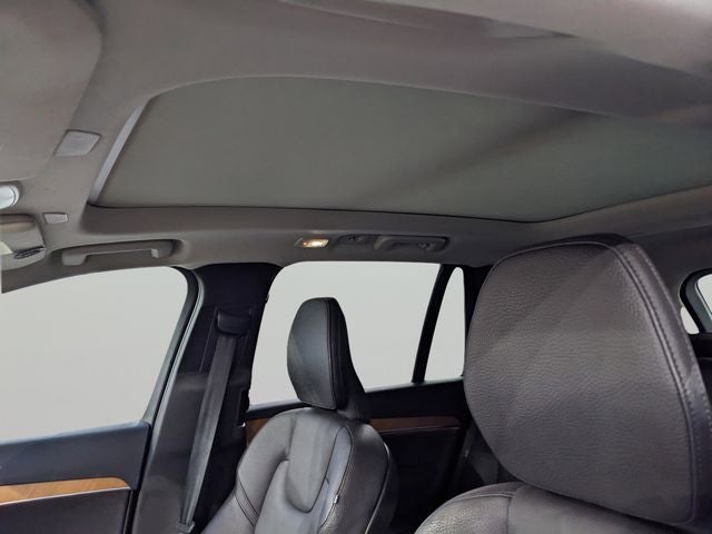 2024 Volvo XC90 B5 Plus