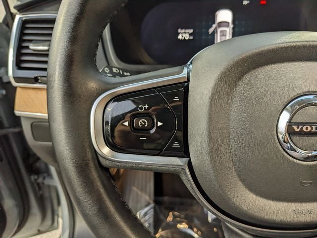 2024 Volvo XC90 B5 Plus