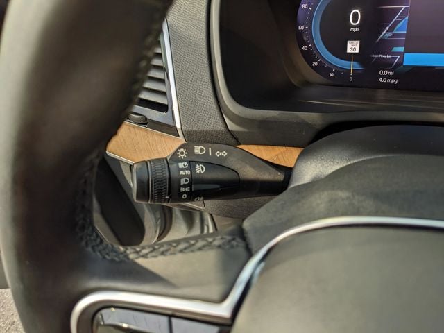 2024 Volvo XC90 B5 Plus