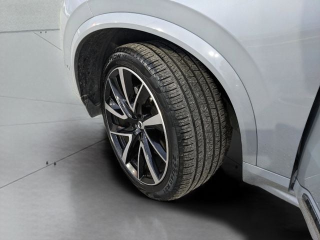 2024 Volvo XC90 B5 Plus
