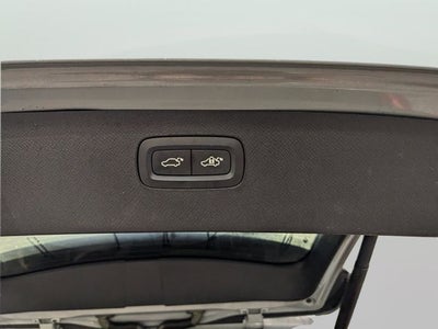 2024 Volvo XC90 B5 Plus