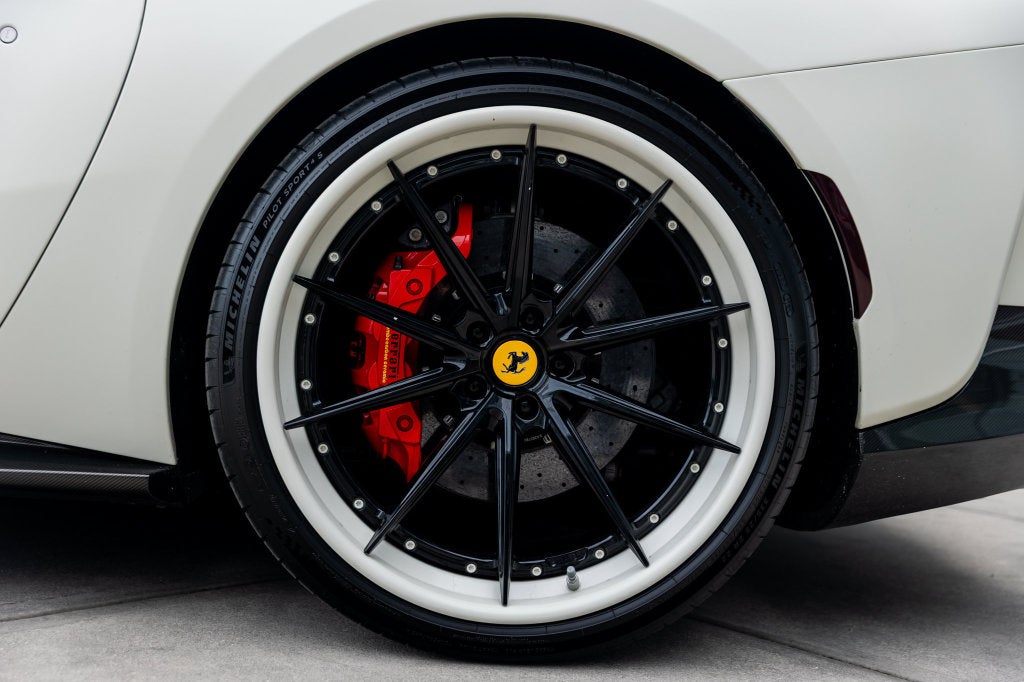 2019 Ferrari 812 Superfast Base