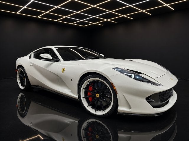 2019 Ferrari 812 Superfast Base