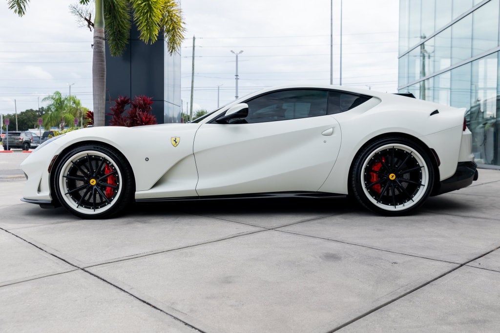2019 Ferrari 812 Superfast Base