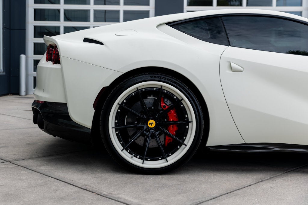 2019 Ferrari 812 Superfast Base