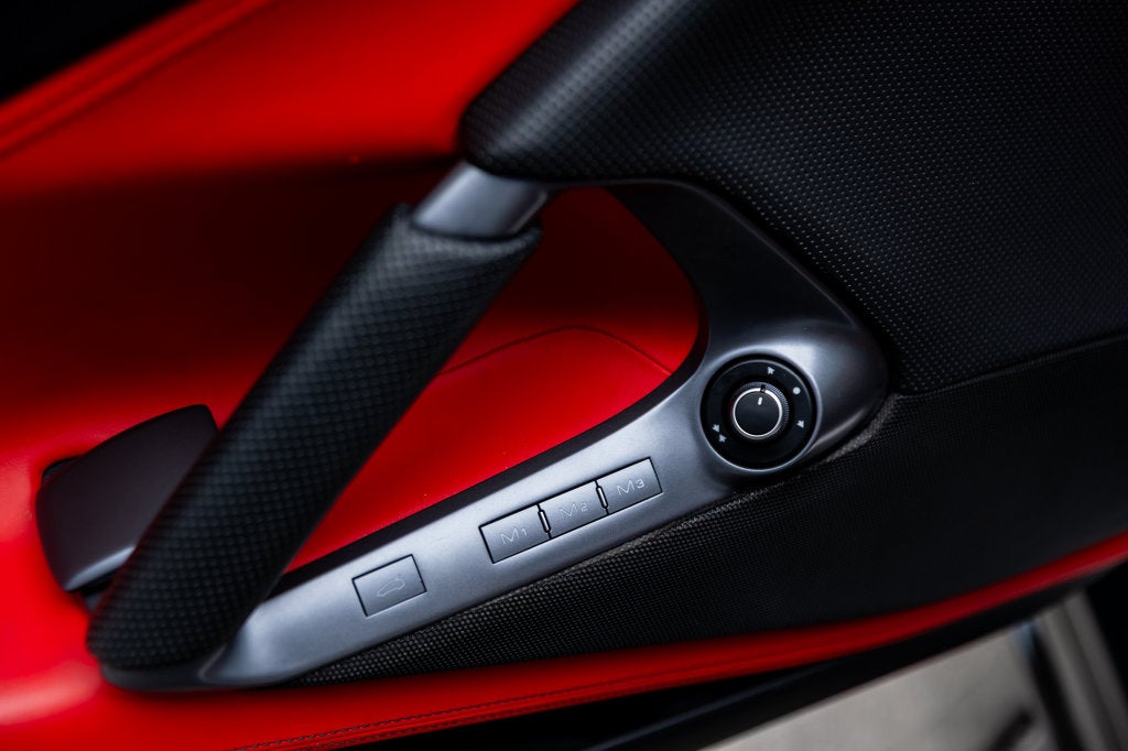 2019 Ferrari 812 Superfast Base