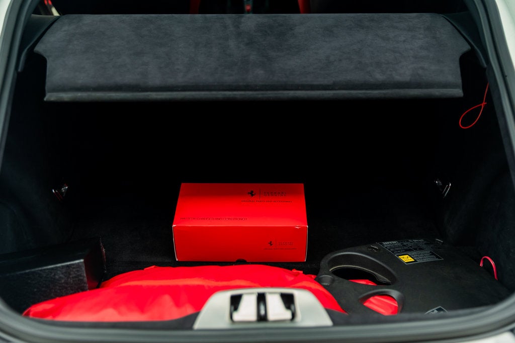 2019 Ferrari 812 Superfast Base