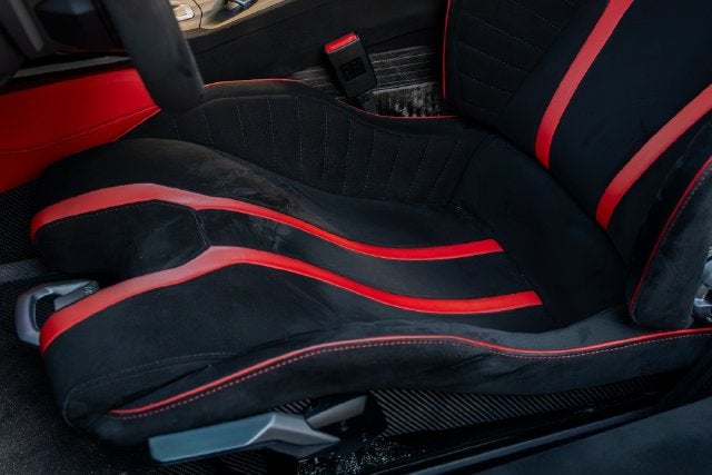 2023 Lamborghini Huracan STO Base
