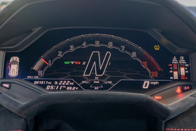 2023 Lamborghini Huracan STO Base