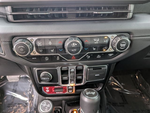 2025 Jeep Wrangler Rubicon X