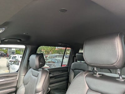 2023 Jeep Wagoneer Base