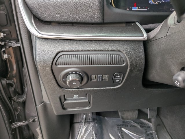 2023 Jeep Wagoneer Base