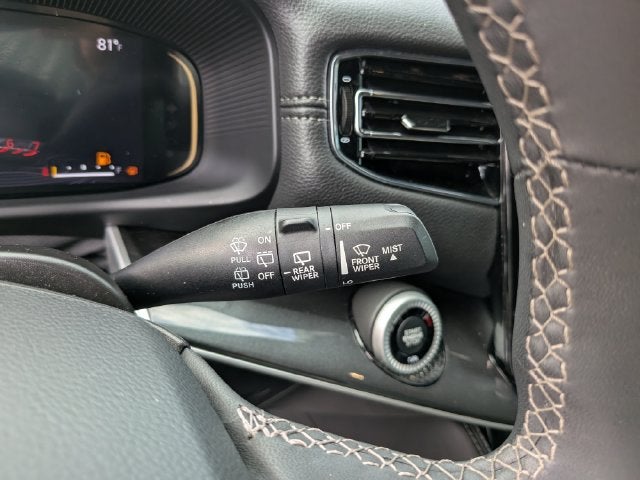 2023 Jeep Wagoneer Base