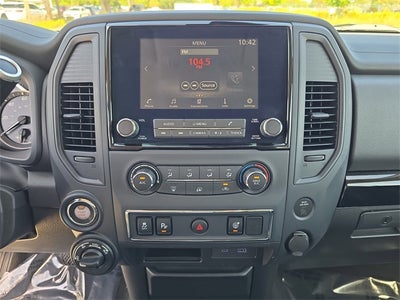 2024 Nissan Titan SV