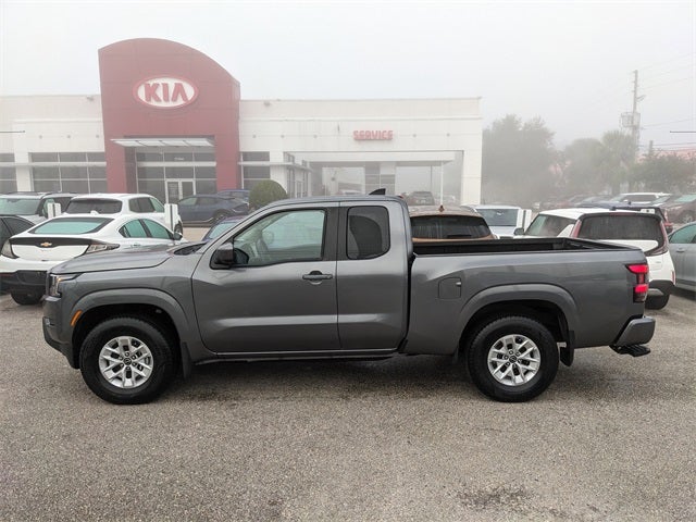 2024 Nissan Frontier SV