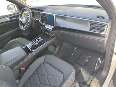 2024 Volkswagen Atlas Cross Sport 2.0T SE w/Technology