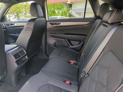 2024 Volkswagen Atlas Cross Sport 2.0T SE w/Technology