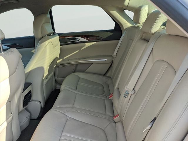 2016 Lincoln MKZ Base